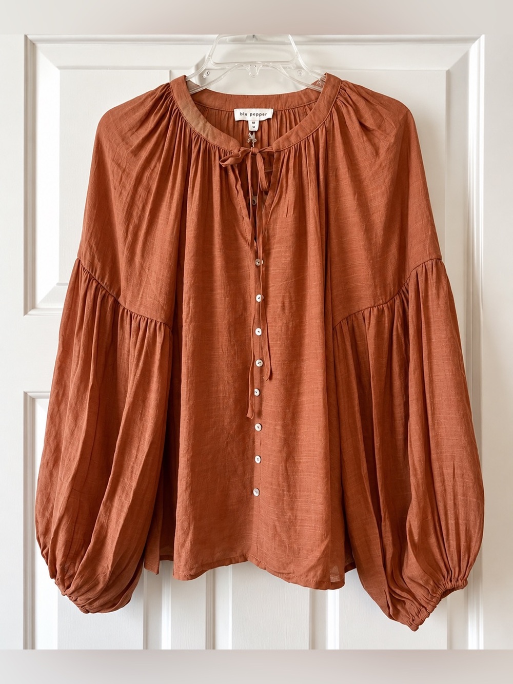 Blu Pepper Sienna Tie Neck Blouson Sleeve Top NWT M #1259